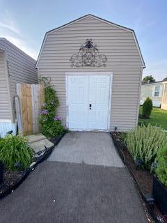 5510 Coopers Hawk Cir, Dublin, OH 43016 - view of garage