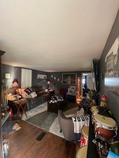 5510 Coopers Hawk Cir, Dublin, OH 43016 - living area featuring wood finished floors