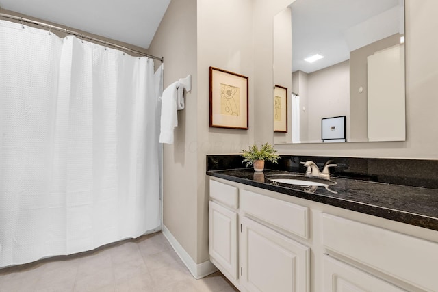 9460 Clermont Cir, Powell, OH 43065 - full bathroom with vanity and curtained shower