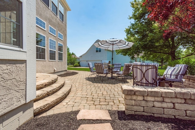 5866 Morganwood Sq, Hilliard, OH 43026 - view of patio / terrace with outdoor dining area