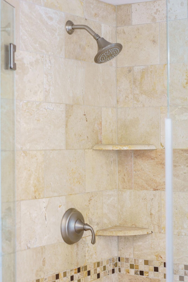 5866 Morganwood Sq, Hilliard, OH 43026 - bathroom view of tiled shower