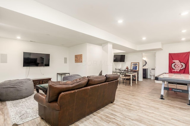 5866 Morganwood Sq, Hilliard, OH 43026 - living area featuring light wood-style flooring and recessed lighting