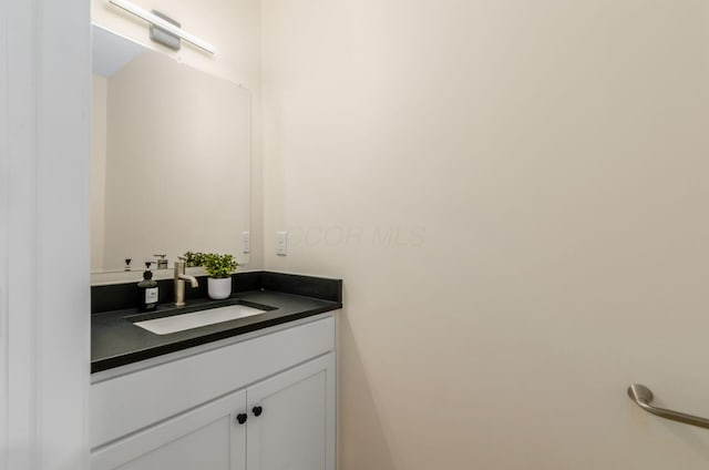 605 Frebis Ave, Columbus, OH 43206 - bathroom featuring vanity