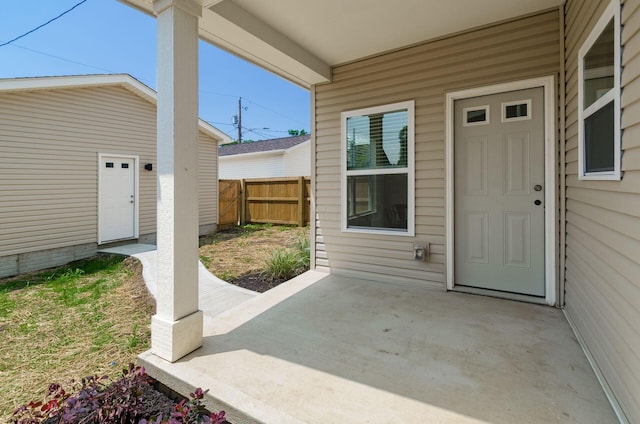 605 Frebis Ave, Columbus, OH 43206 - property entrance featuring a patio