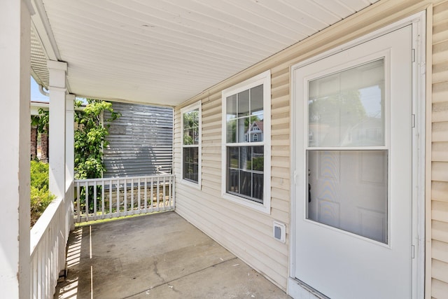 223 E 2nd St, Mansfield, OH 44902 - view of porch