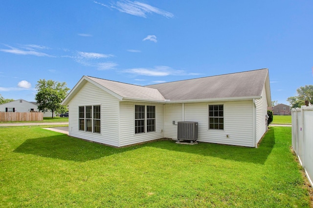 159 Hathaway Rd, West Jefferson, OH 43162 - rear view of house with a shingled roof