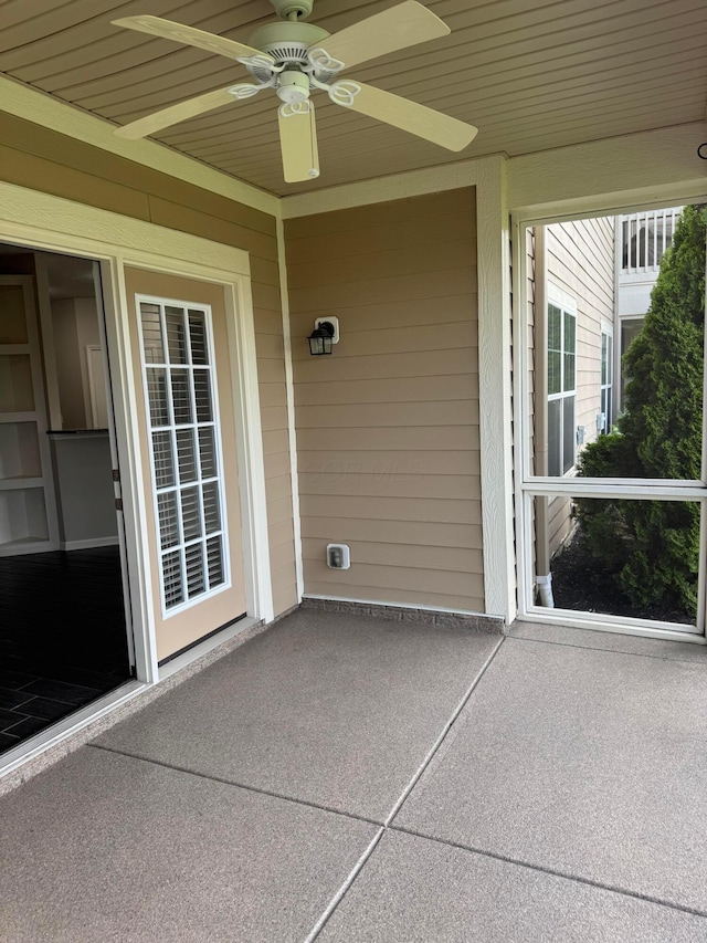 3757 Birkland Cir, Lewis Center, OH 43035 - unfurnished sunroom featuring ceiling fan