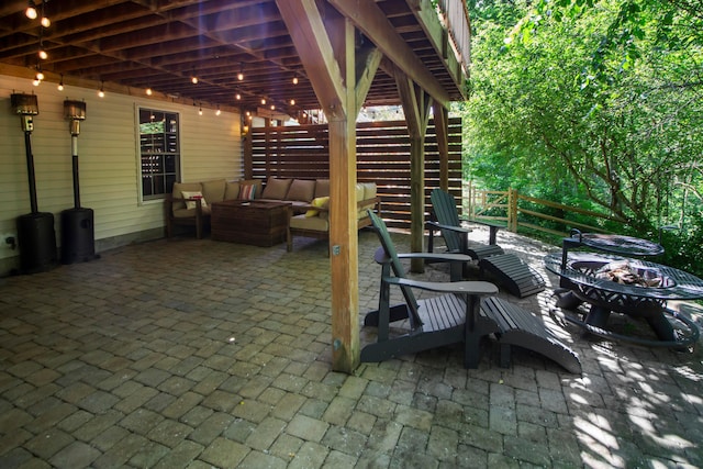 168 Thornapple Trl, Delaware, OH 43015 - view of patio / terrace featuring outdoor lounge area