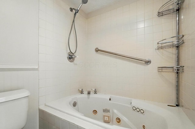 1574 River Bend Rd, Columbus, OH 43223 - bathroom with toilet and a combined bath / shower with jetted tub