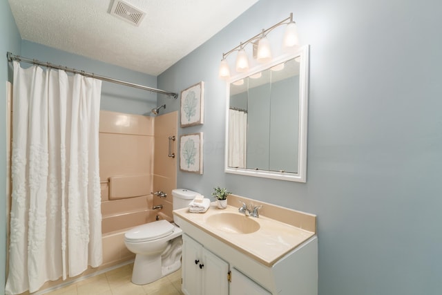 1276 Bryson Rd, Columbus, OH 43224 - full bathroom featuring vanity, shower / tub combo with curtain, tile patterned floors, and a textured ceiling