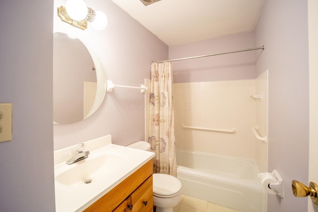 83 Tarryton Ct W, Columbus, OH 43228 - bathroom featuring vanity, shower / bath combo with shower curtain, and tile patterned floors