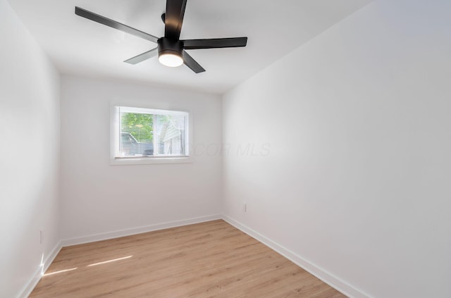 165 W Jersey St, Johnstown, OH 43031 - unfurnished room with light wood finished floors and ceiling fan