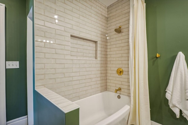 56 S Champion Ave, Columbus, OH 43205 - bathroom featuring shower / bath combo