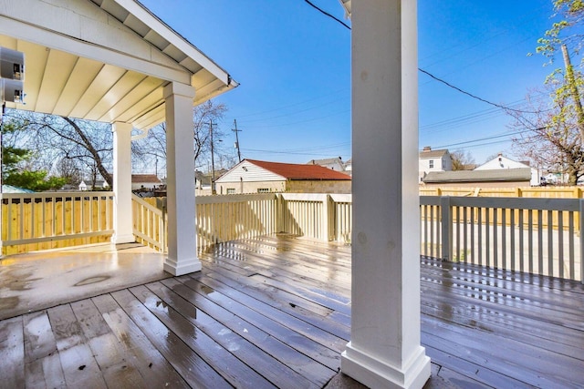 670-672 E Jenkins Ave, Columbus, OH 43207 - view of wooden deck