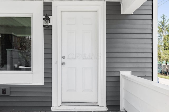 670-672 E Jenkins Ave, Columbus, OH 43207 - property entrance