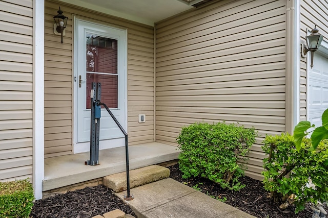 1344 Bluffton Ct, Columbus, OH 43228 - view of exterior entry