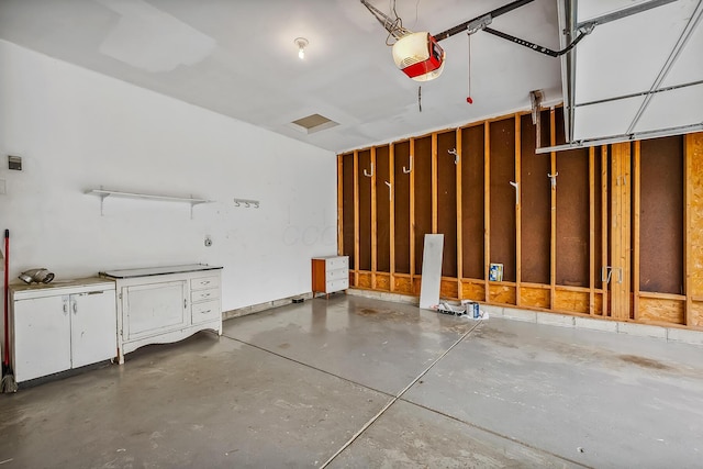 1344 Bluffton Ct, Columbus, OH 43228 - garage with a garage door opener