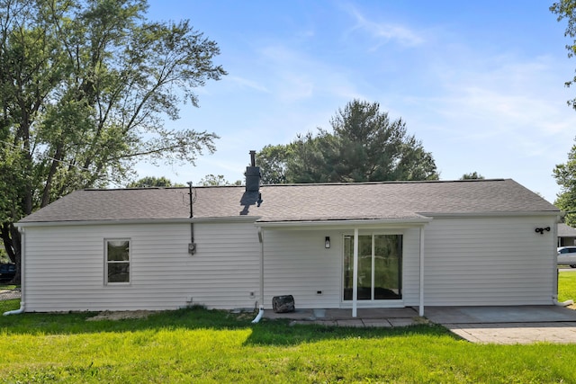 540 Mohawk Dr, Lancaster, OH 43130 - back of house with a patio, a lawn, and a shingled roof