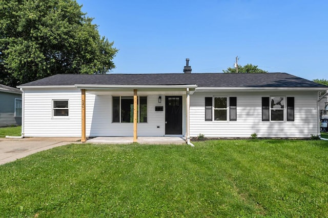 540 Mohawk Dr, Lancaster, OH 43130 - ranch-style home featuring a front yard and covered porch
