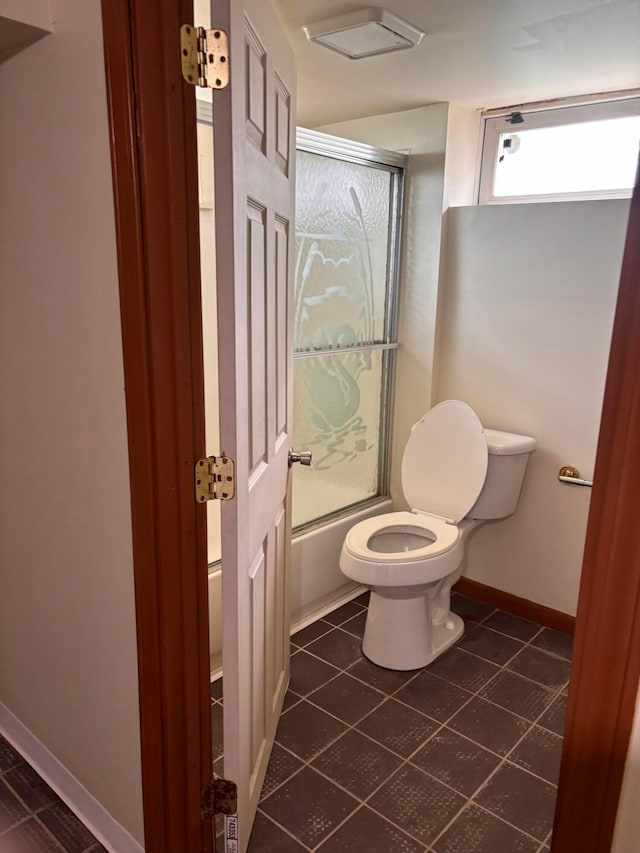 1155 E 26th Ave, Columbus, OH 43211 - full bath featuring tile patterned flooring