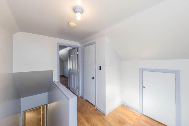 1155 E 26th Ave, Columbus, OH 43211 - bonus room with vaulted ceiling and light wood-style flooring