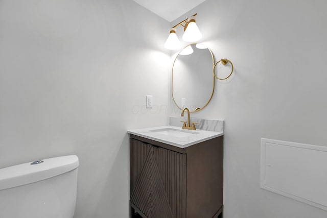 840 Pine Way Dr Unit D2, Columbus, OH 43085 - half bathroom featuring vanity and toilet