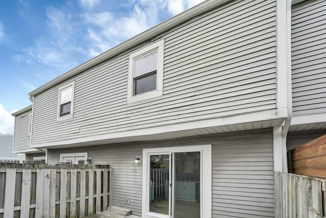 840 Pine Way Dr Unit D2, Columbus, OH 43085 - view of home's exterior