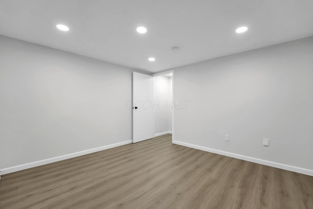 840 Pine Way Dr Unit D2, Columbus, OH 43085 - unfurnished room with wood finished floors and recessed lighting