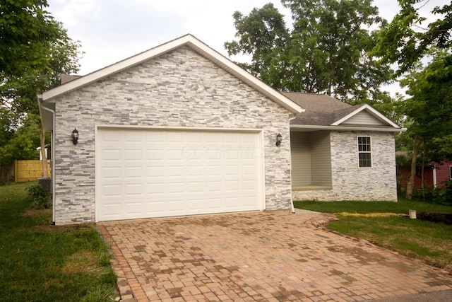 5560 Cedar Dr, Grove City, OH 43123 - photo 2