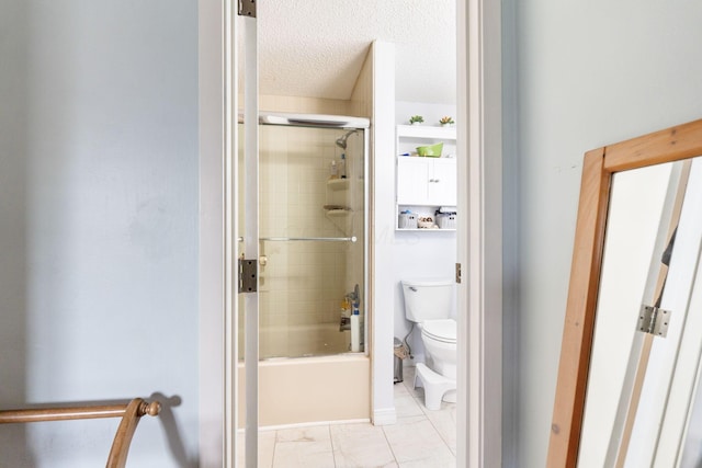 8621 Renford Ct, Powell, OH 43065 - full bathroom featuring enclosed tub / shower combo and a textured ceiling