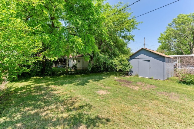3920 Astor Ave, Columbus, OH 43227 - view of yard featuring a shed