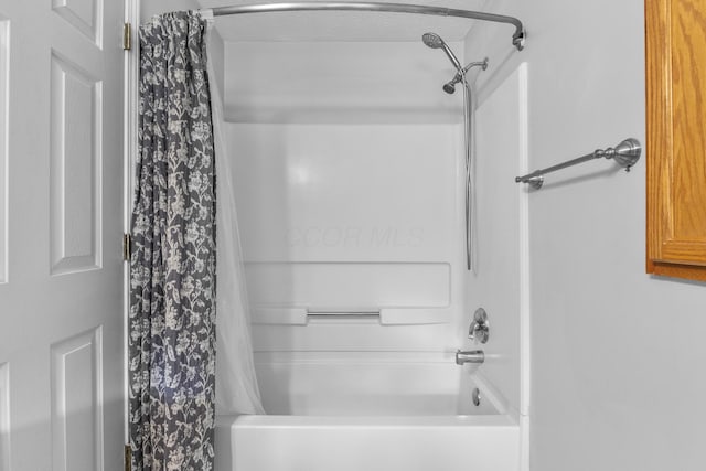 1290 Knorr Rd, Galion, OH 44833 - bathroom with shower / bathtub combination with curtain