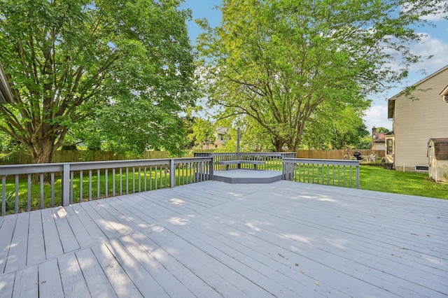 7591 Creekbend Dr, Pickerington, OH 43147 - wooden terrace with a fenced backyard