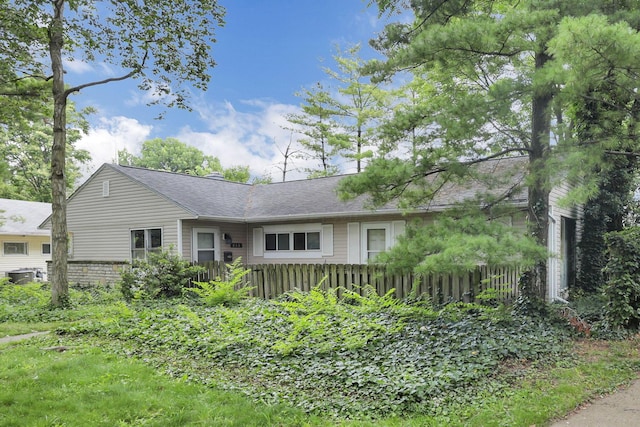934-936 Kramer Ave, Columbus, OH 43212 - rear view of property with a shingled roof