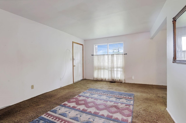 934-936 Kramer Ave, Columbus, OH 43212 - view of carpeted empty room