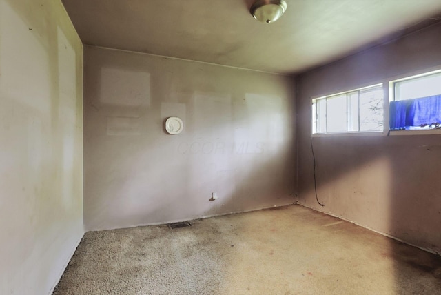 934-936 Kramer Ave, Columbus, OH 43212 - view of carpeted empty room