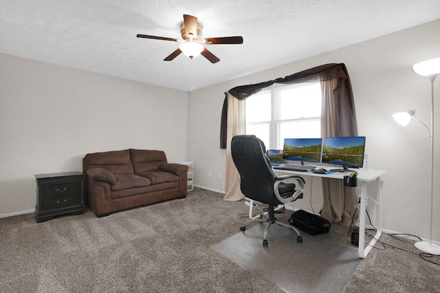 3101 Lewis Rd, Columbus, OH 43207 - carpeted office with a ceiling fan and a textured ceiling