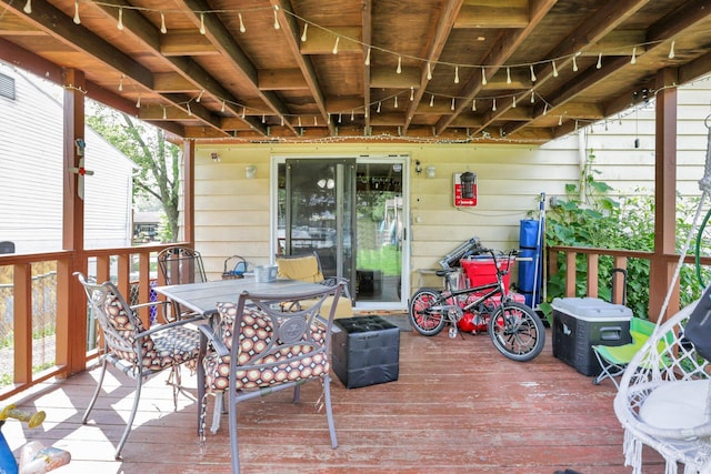 718 Bradwell Dr, Columbus, OH 43207 - deck with outdoor dining area