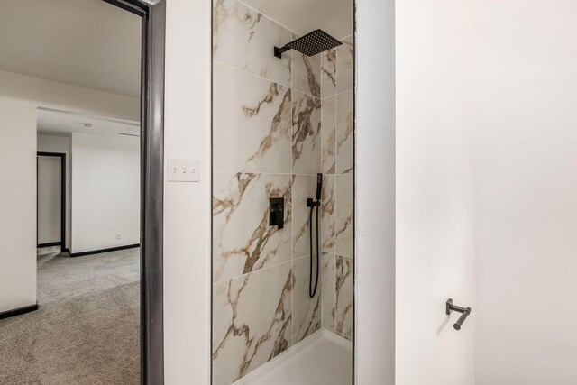 340 Danhurst Rd, Columbus, OH 43228 - bathroom featuring tiled shower
