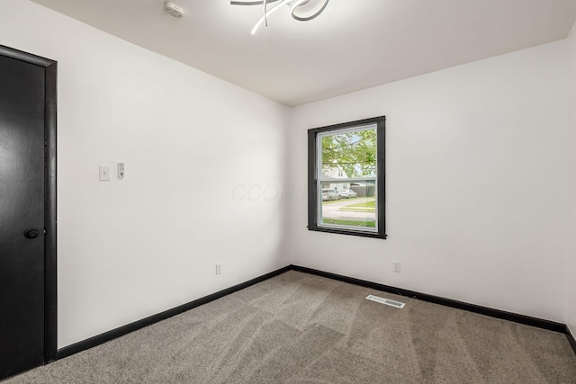 340 Danhurst Rd, Columbus, OH 43228 - carpeted spare room with baseboards and a smoke detector