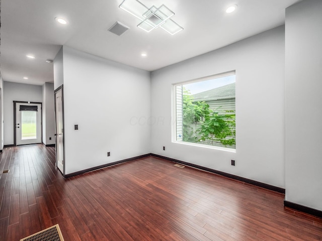 241 N 17th St, Columbus, OH 43203 - spare room with dark wood finished floors and recessed lighting