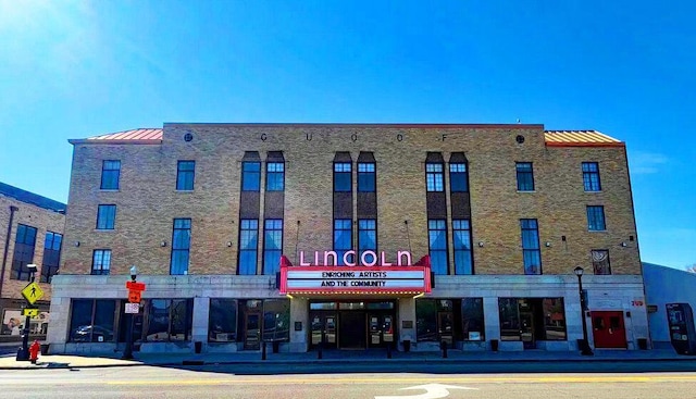 241 N 17th St, Columbus, OH 43203 - view of building exterior