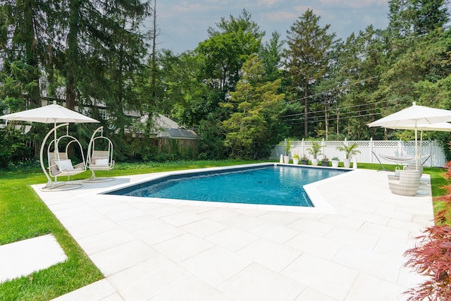 233 Preston Rd, Columbus, OH 43209 - view of pool with a patio and a fenced backyard