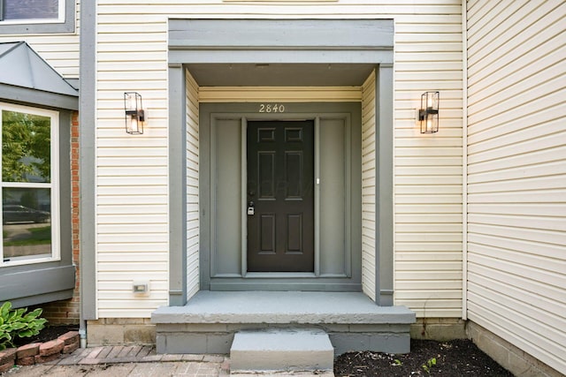 2840 Harnet Ct, Columbus, OH 43231 - property entrance