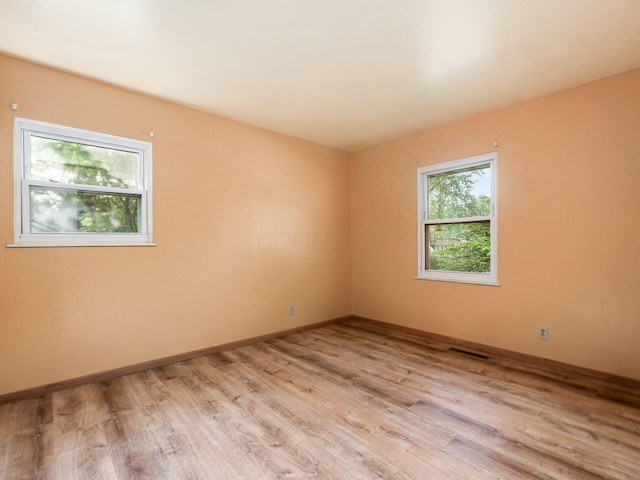 668 Kenilworth Ct, Columbus, OH 43230 - unfurnished room featuring light wood finished floors and baseboards