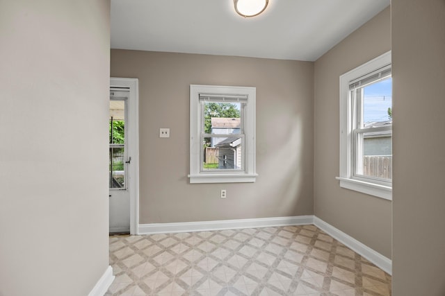 685 S Hague Ave, Columbus, OH 43204 - empty room featuring light floors and plenty of natural light