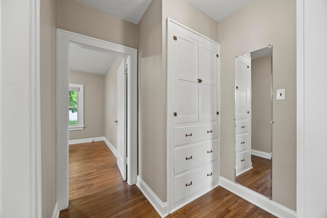 685 S Hague Ave, Columbus, OH 43204 - hallway featuring dark wood-type flooring and baseboards