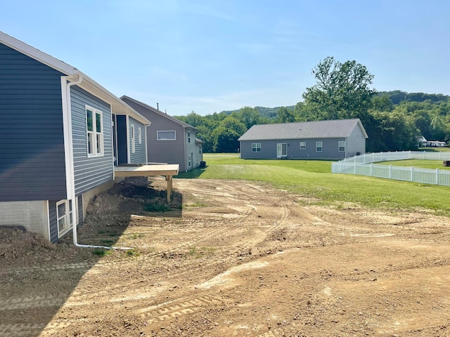32352 Lilac Ln, Logan, OH 43138 - view of yard