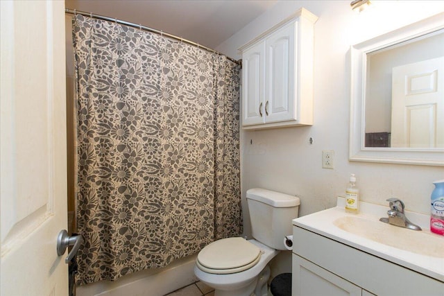 1935 Sedan Ave, Obetz, OH 43207 - full bathroom featuring vanity and curtained shower