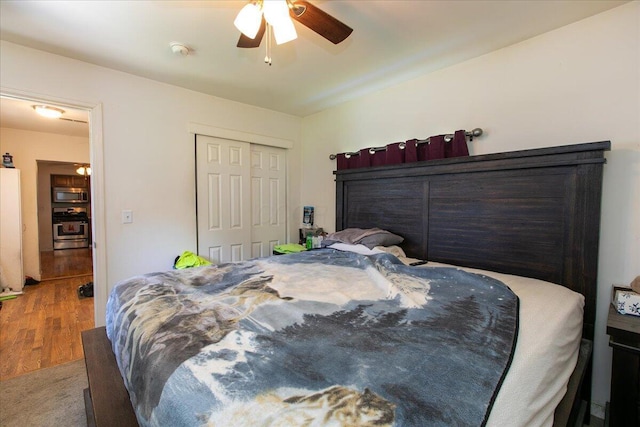1935 Sedan Ave, Obetz, OH 43207 - bedroom featuring a closet, ceiling fan, and wood finished floors